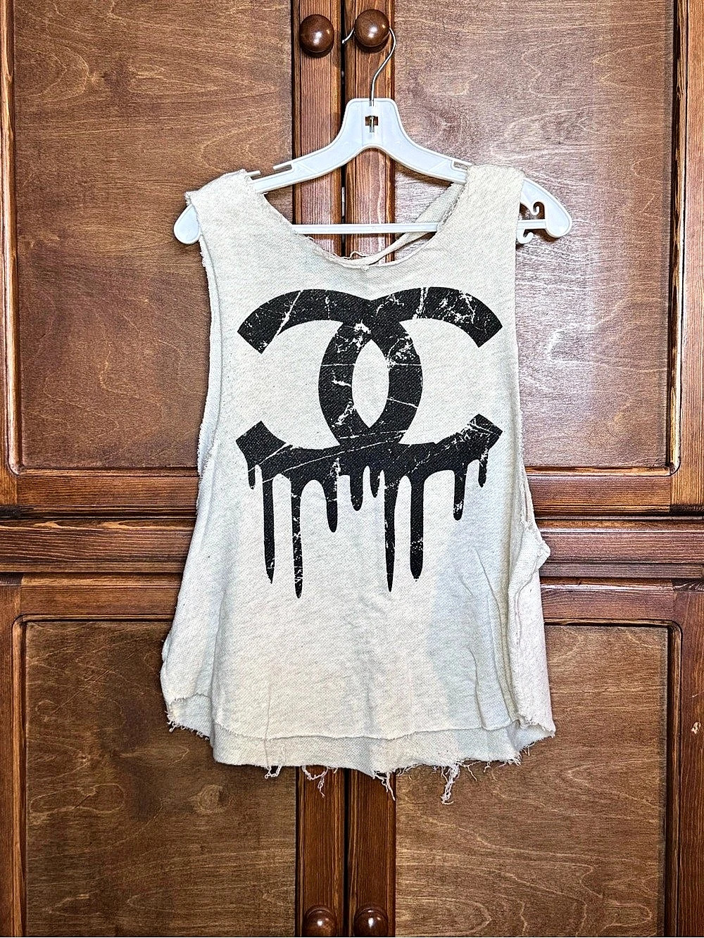 Graphic Distressed Tank Top in Gray